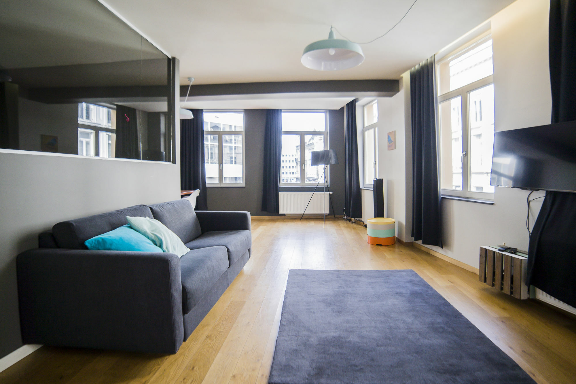 Smartflats - Monnaie Apartment Brussels